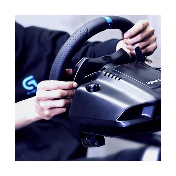 Logitech G29 Driving Force Racing Wheel and Floor Pedals, Real Force Feedback, Stainless Steel Paddle Shifters, Leather Steering Wheel Cover, Adjustable Floor Pedals, PS4/PS3/PC/Mac